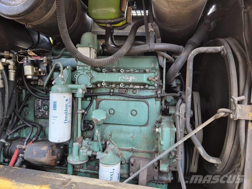 Volvo L 120 B 輪胎式裝載機