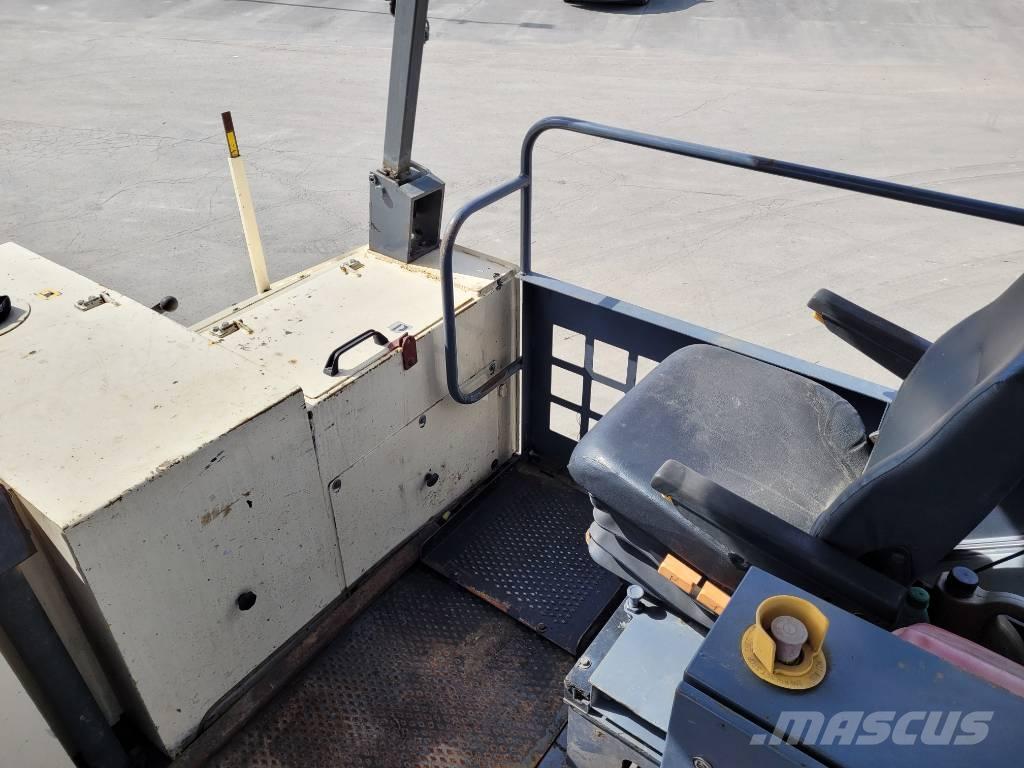 ABG Titan 326 瀝青攤舖機/鋪路機