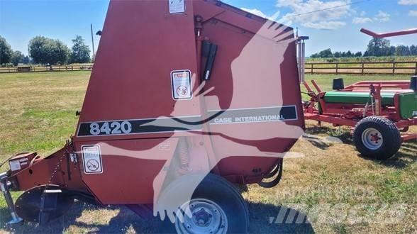 Case IH 8420 圓型牧草打包機