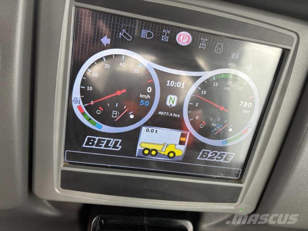 Bell B 25 E 鉸接式起吊車