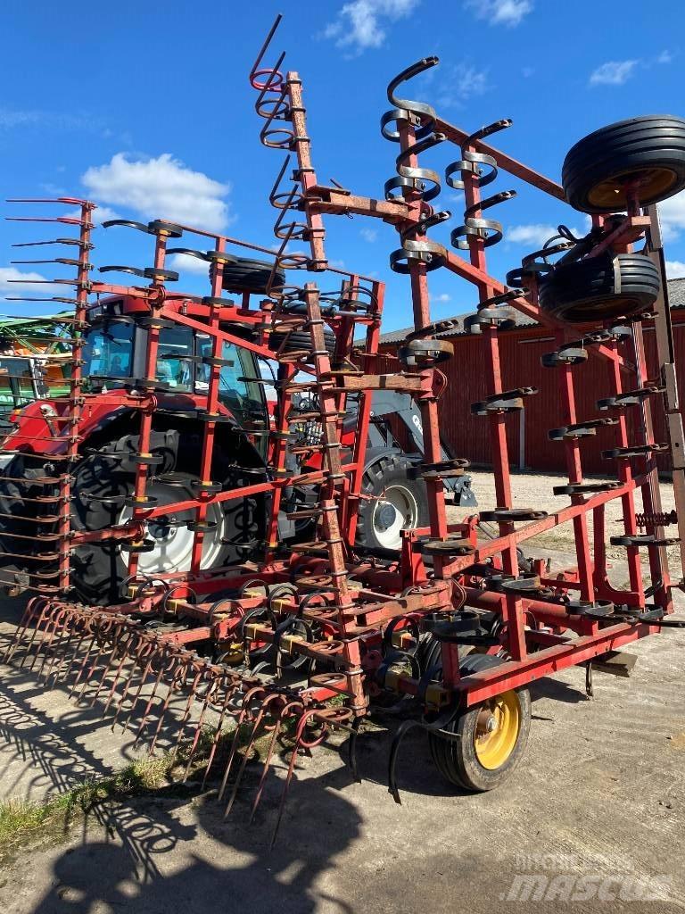Väderstad NZ 740 動力耙和旋轉式耕耘機