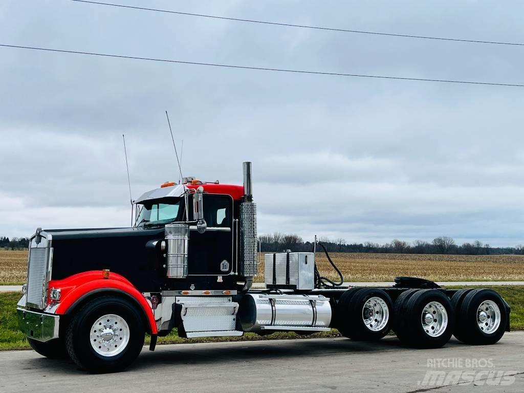 Kenworth W 900 曳引機組件