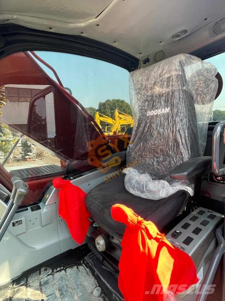 Doosan DX 225 LC 履帶式 挖土機/掘鑿機/挖掘機