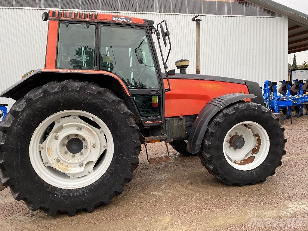 Valtra Valmet 8400 曳引機