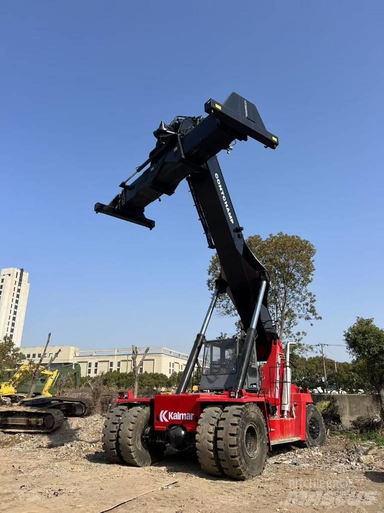 Kalmar DRT 450 前伸型堆積機