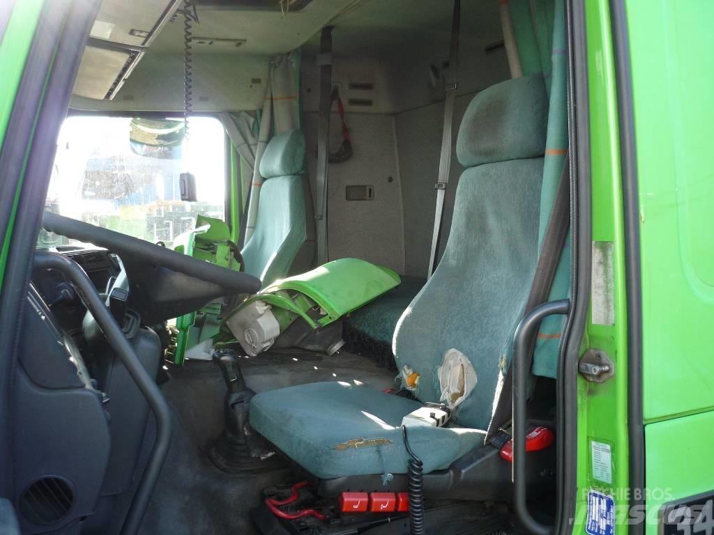 Volvo FM12 駕駛室與內部