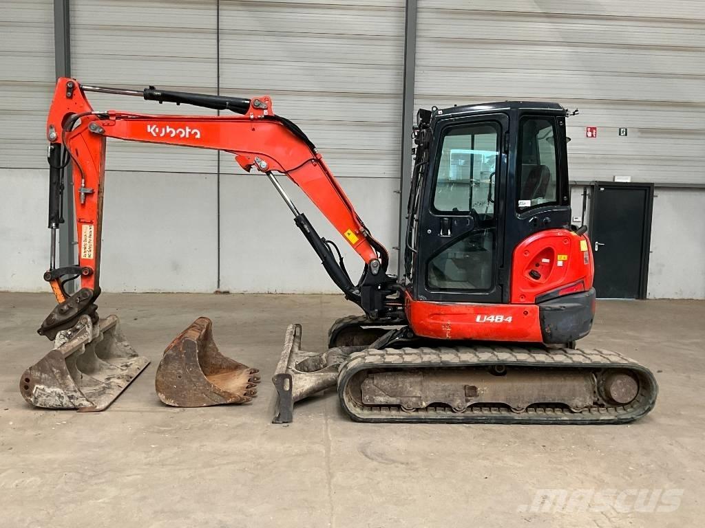 Kubota U 48-4 小型挖土機/掘鑿機<7t(小型挖掘機)
