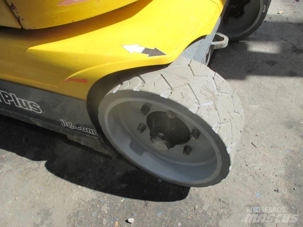 JLG Toucan 12 E Plus 曲臂高空作業車