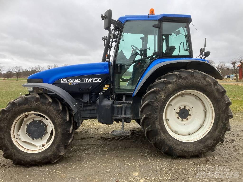 New Holland TM 150 曳引機