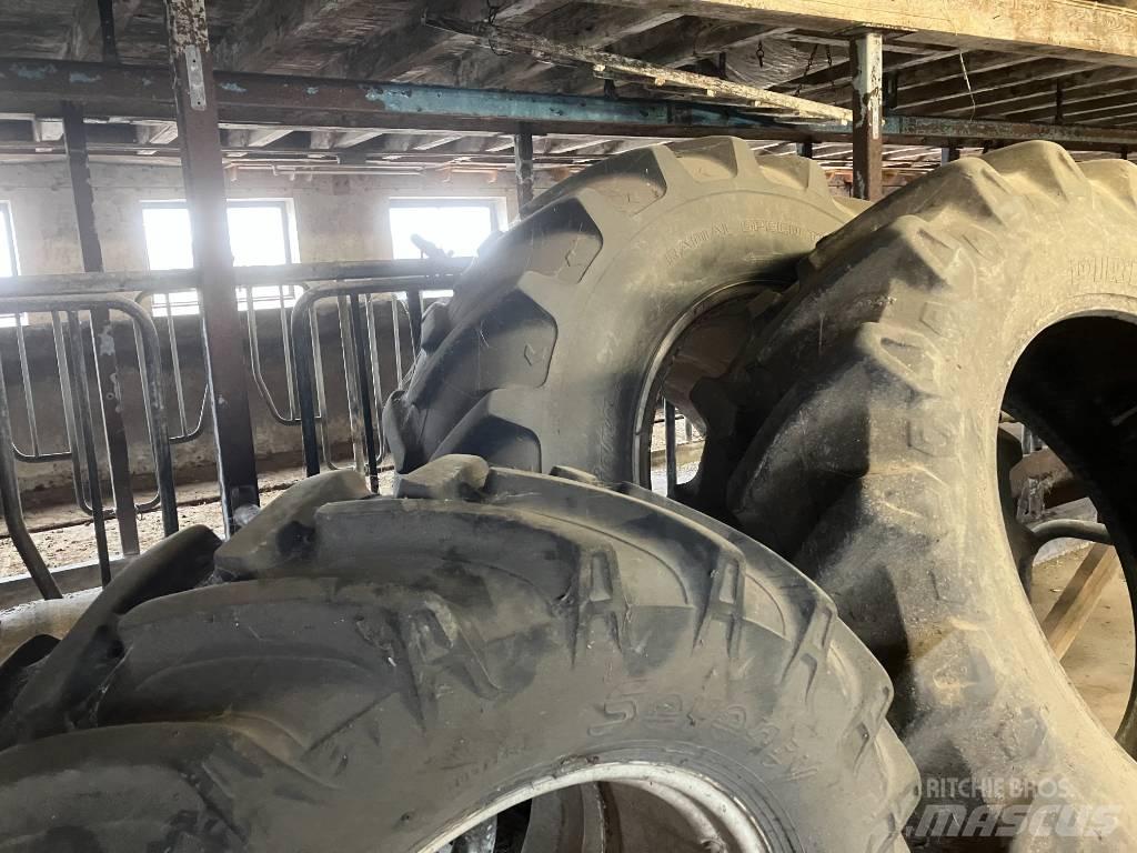 New Holland TM 150 曳引機