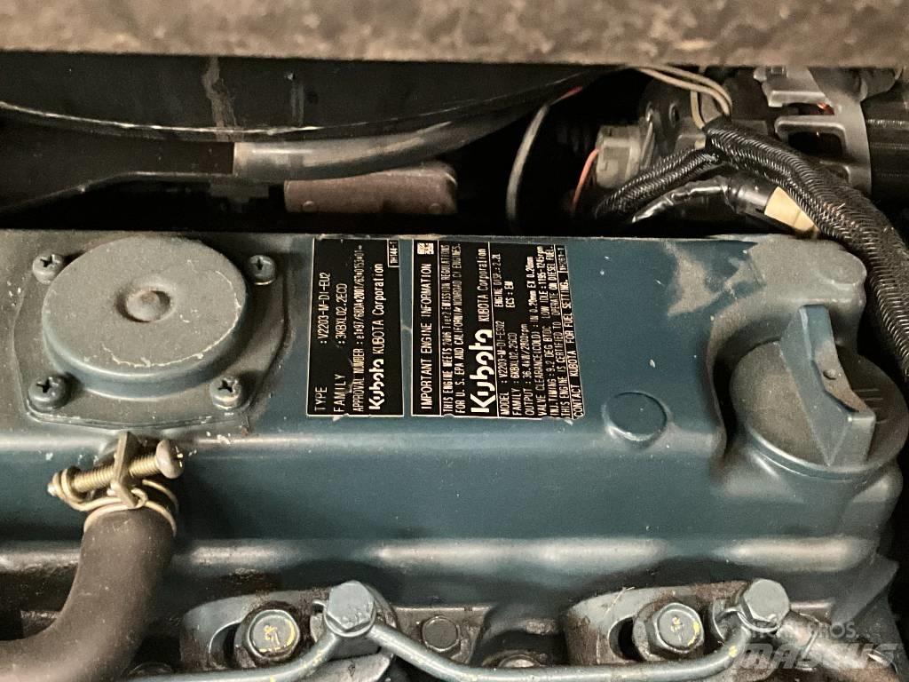 Bobcat S 130 滑移轉向裝載機