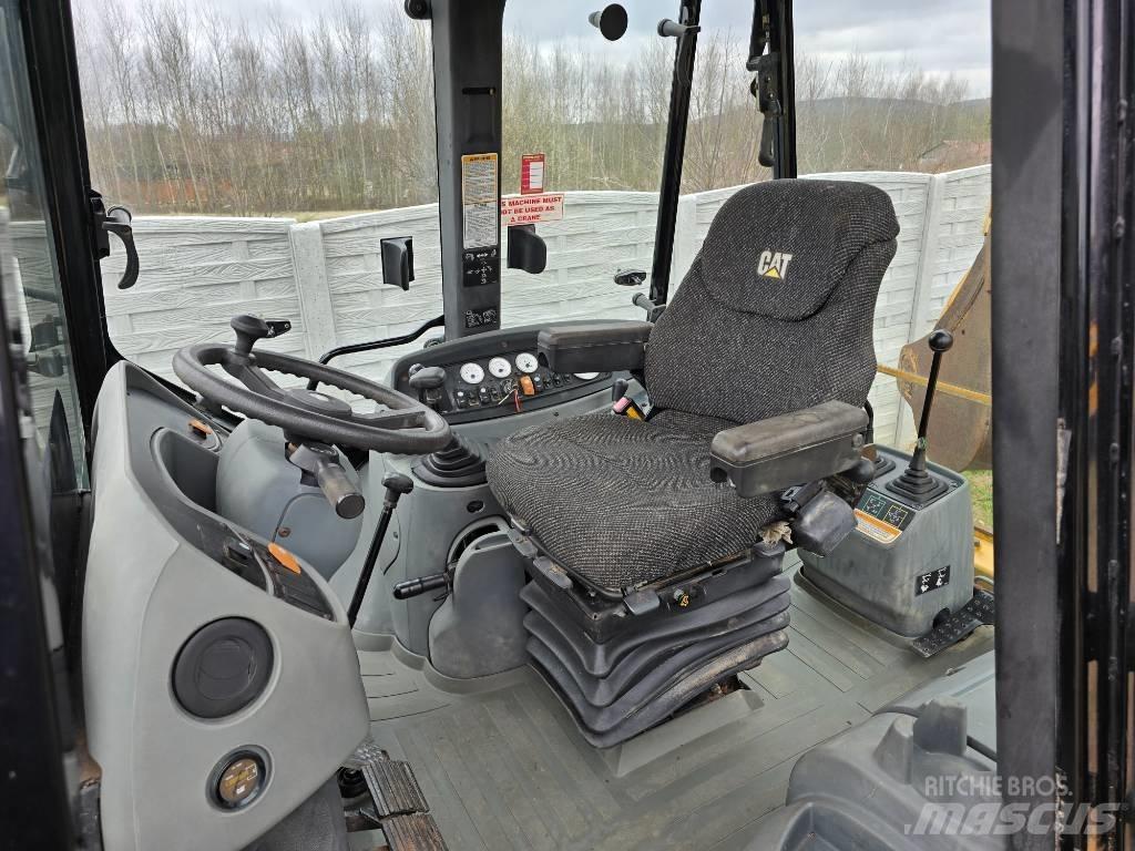 CAT 428 D 反鏟裝載機