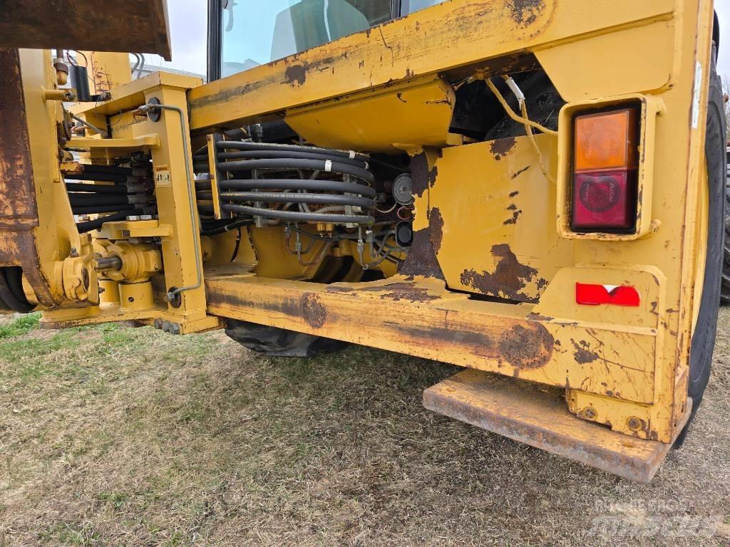 CAT 428 D 反鏟裝載機