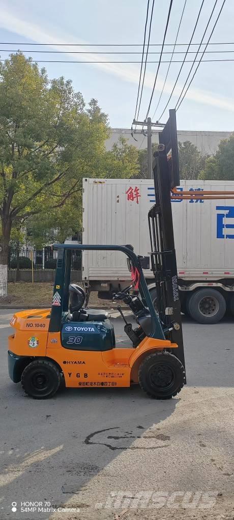 Toyota FD 30 柴油卡車