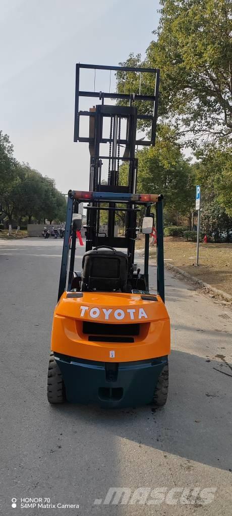 Toyota FD 30 柴油卡車