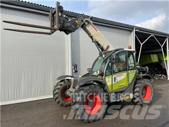 CLAAS SCORPION 7040 農業用伸縮臂裝載機