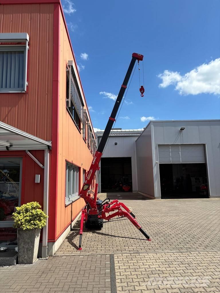 Unic URW-094 履帶式起重機