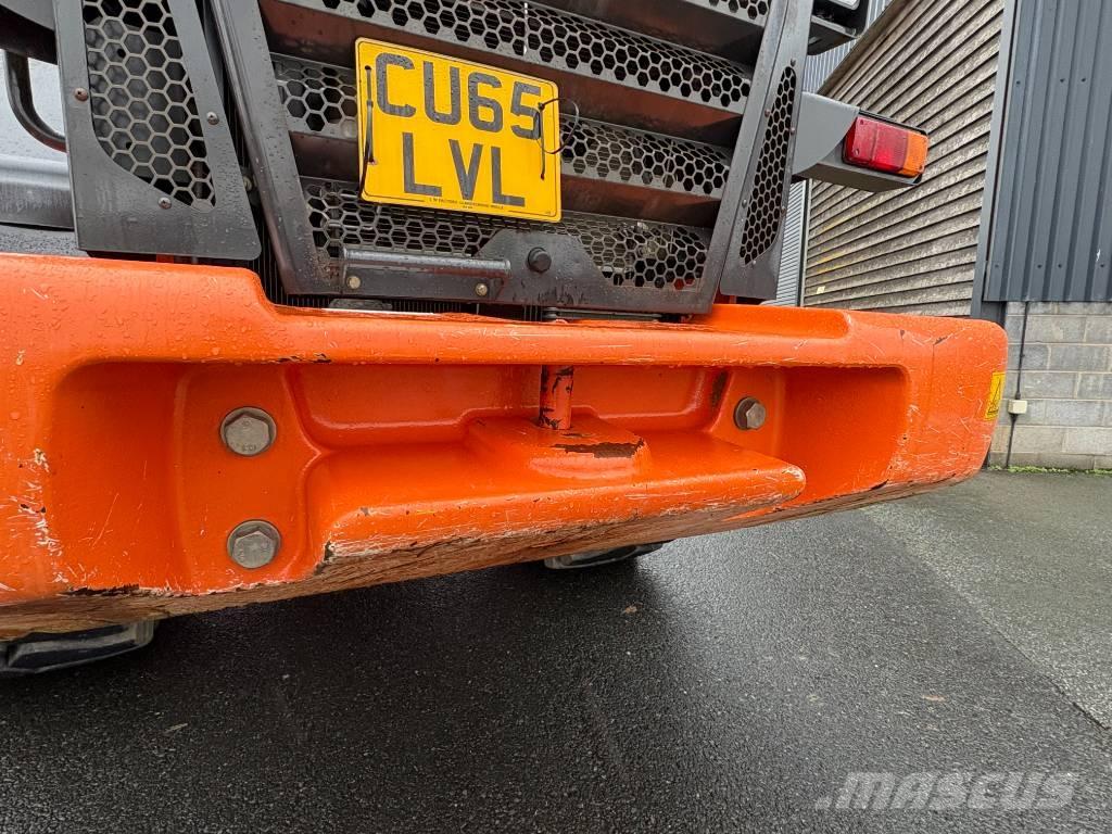 Hitachi ZW 220-5B 輪胎式裝載機