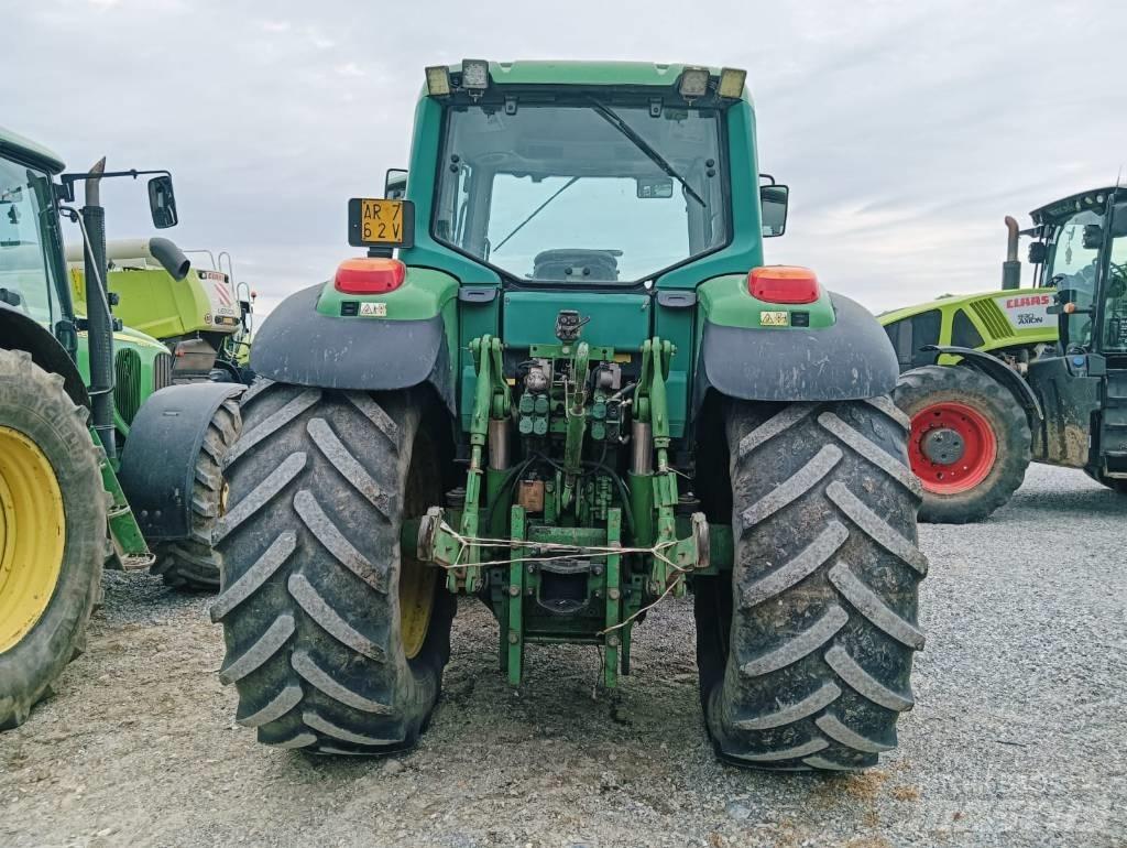 John Deere 6820 曳引機