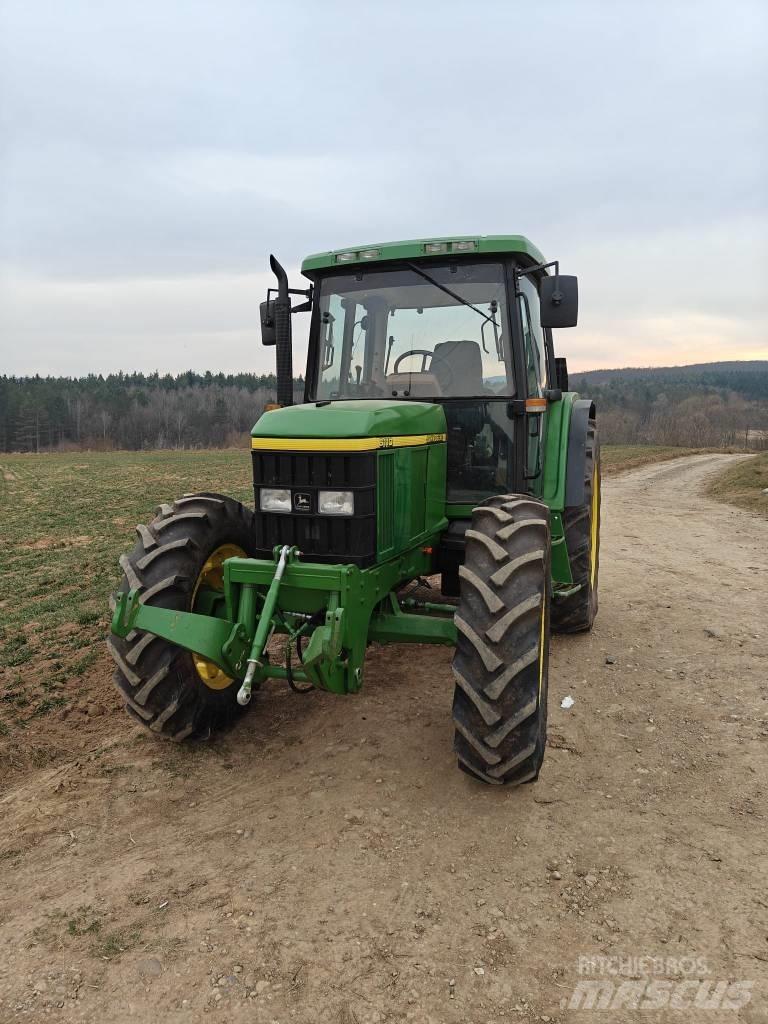 John Deere 6100 曳引機