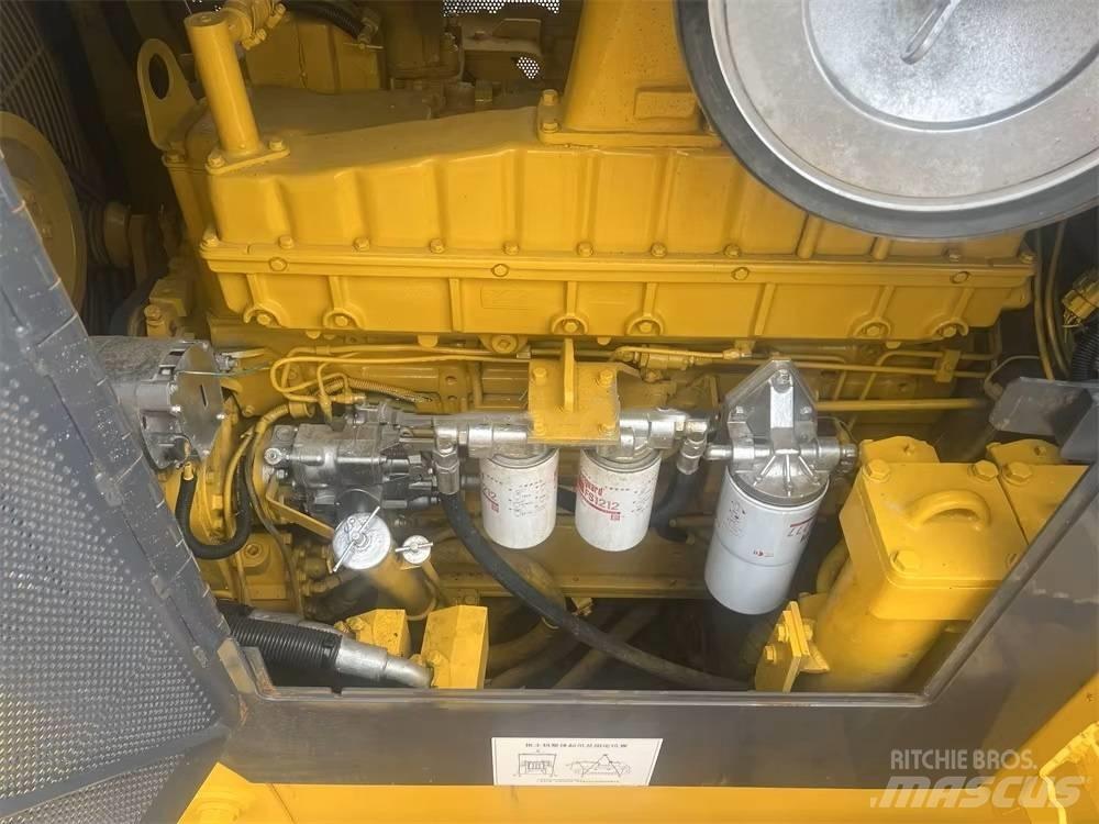 Shantui SD 32 履帶推土機