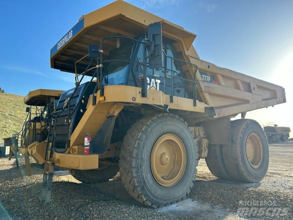CAT 777F 鉸接式起吊車