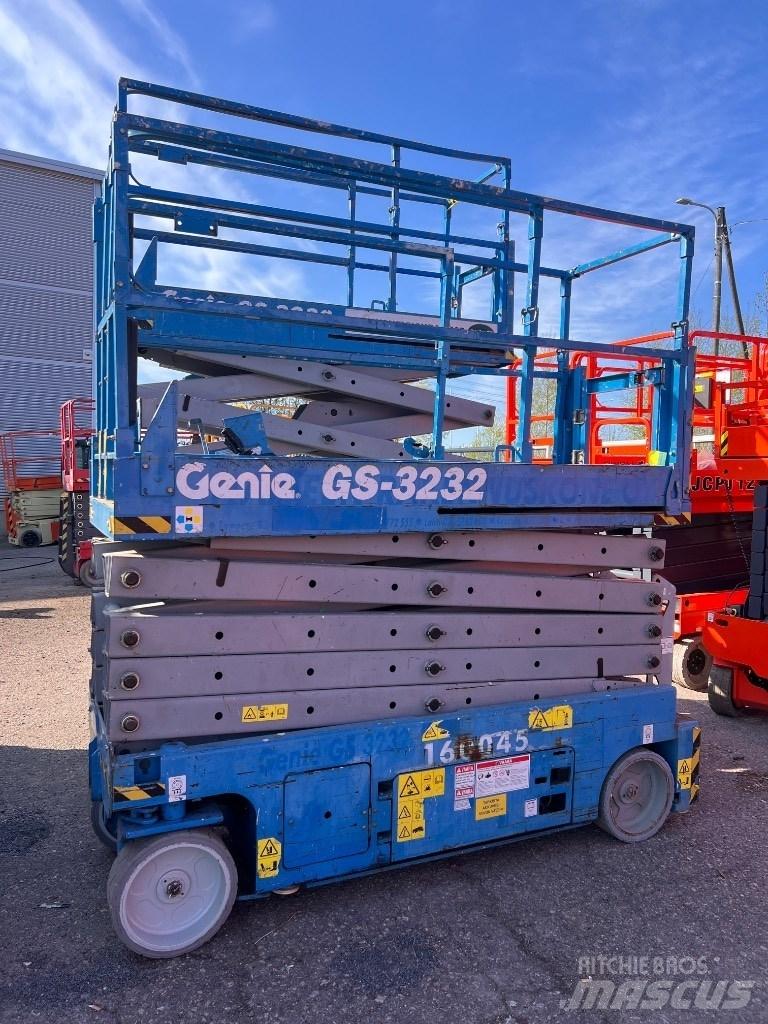 Genie GS 3232 剪式升降機