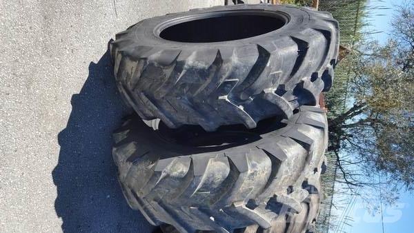  Pneus 16.9R34 輪胎、車輪和輪圈