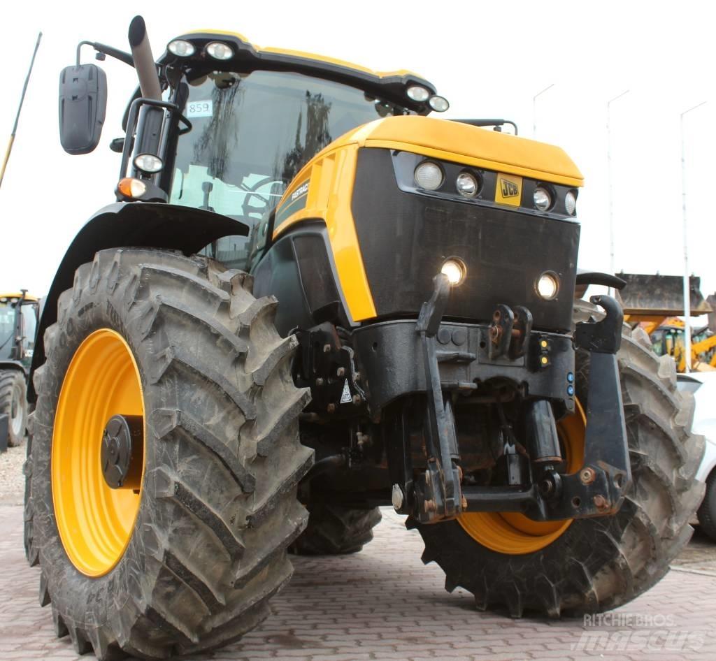 JCB Fastrac 4220 曳引機