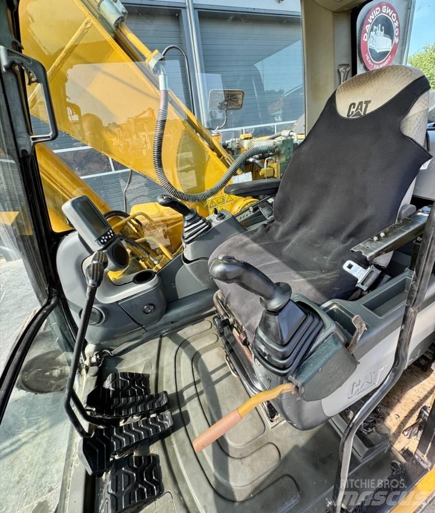 CAT 323 D L 履帶式 挖土機/掘鑿機/挖掘機