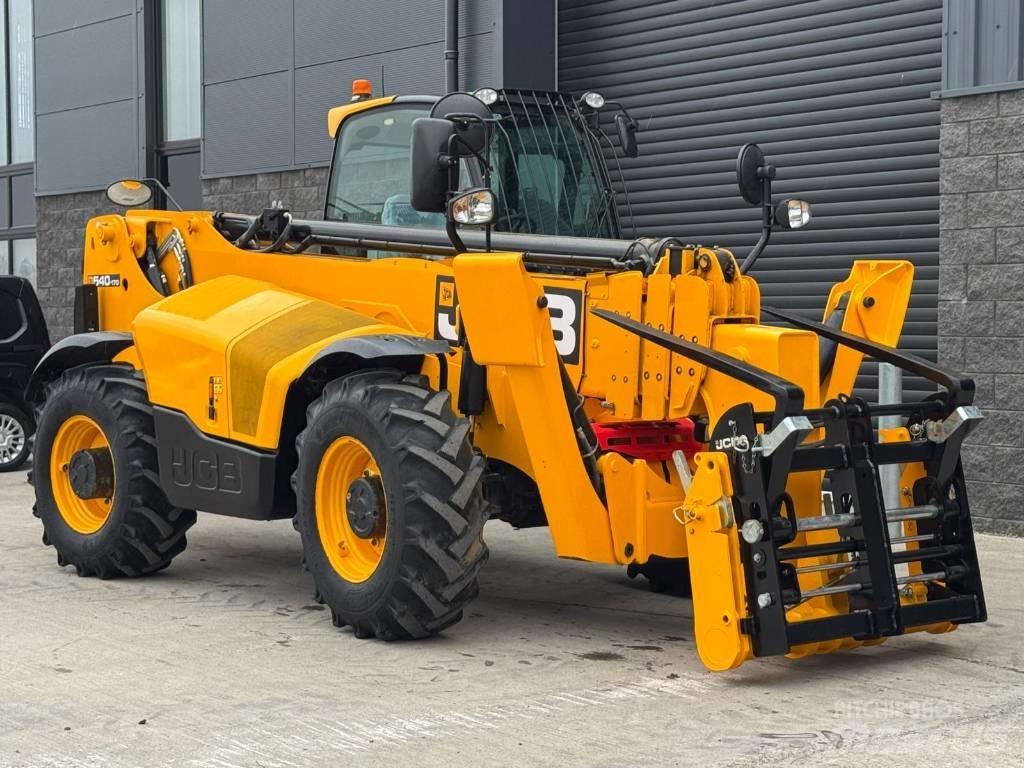 JCB 540-170 伸縮臂操作車