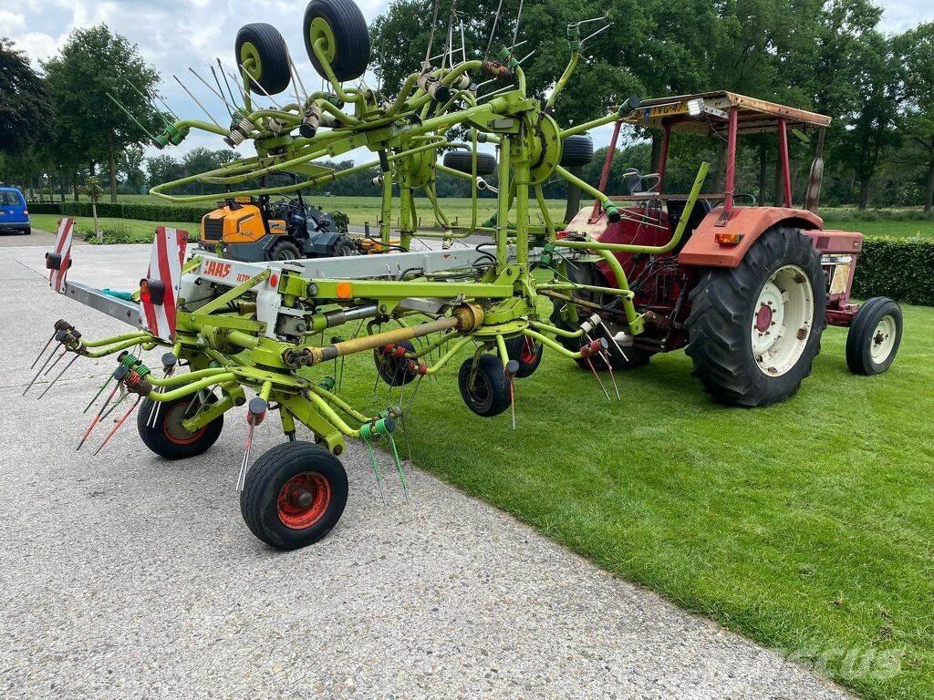 CLAAS volto 1050t 耙與翻草機