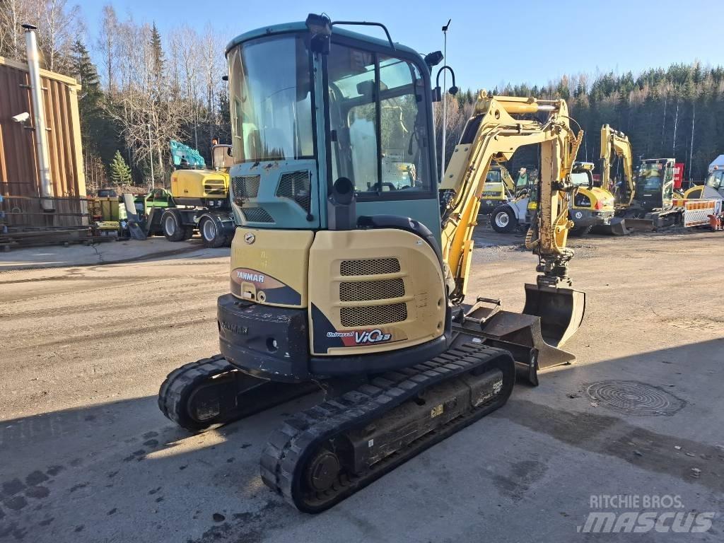 Yanmar Vio 33 U 小型挖土機/掘鑿機<7t(小型挖掘機)