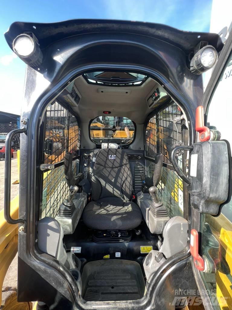 CAT 272D3 滑移轉向裝載機