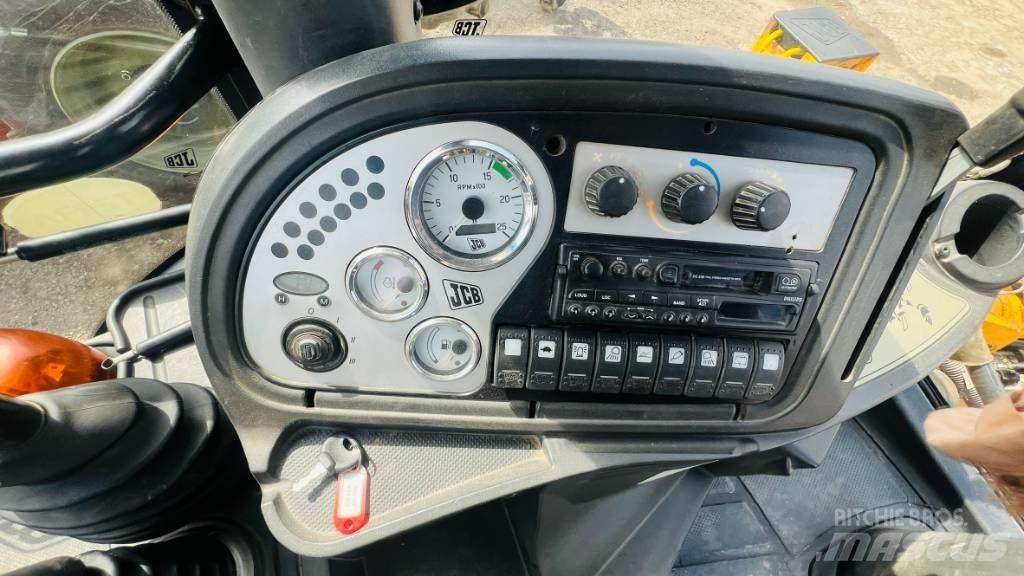 JCB 4 CX 反鏟裝載機