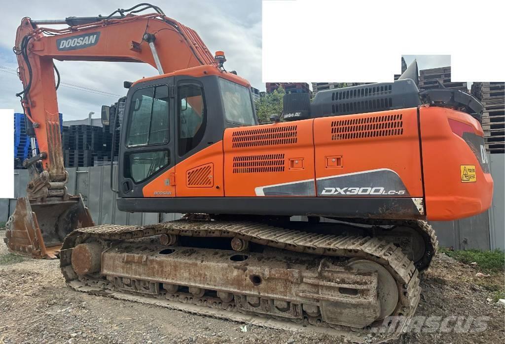 Doosan DX 300 LC-5 履帶式 挖土機/掘鑿機/挖掘機