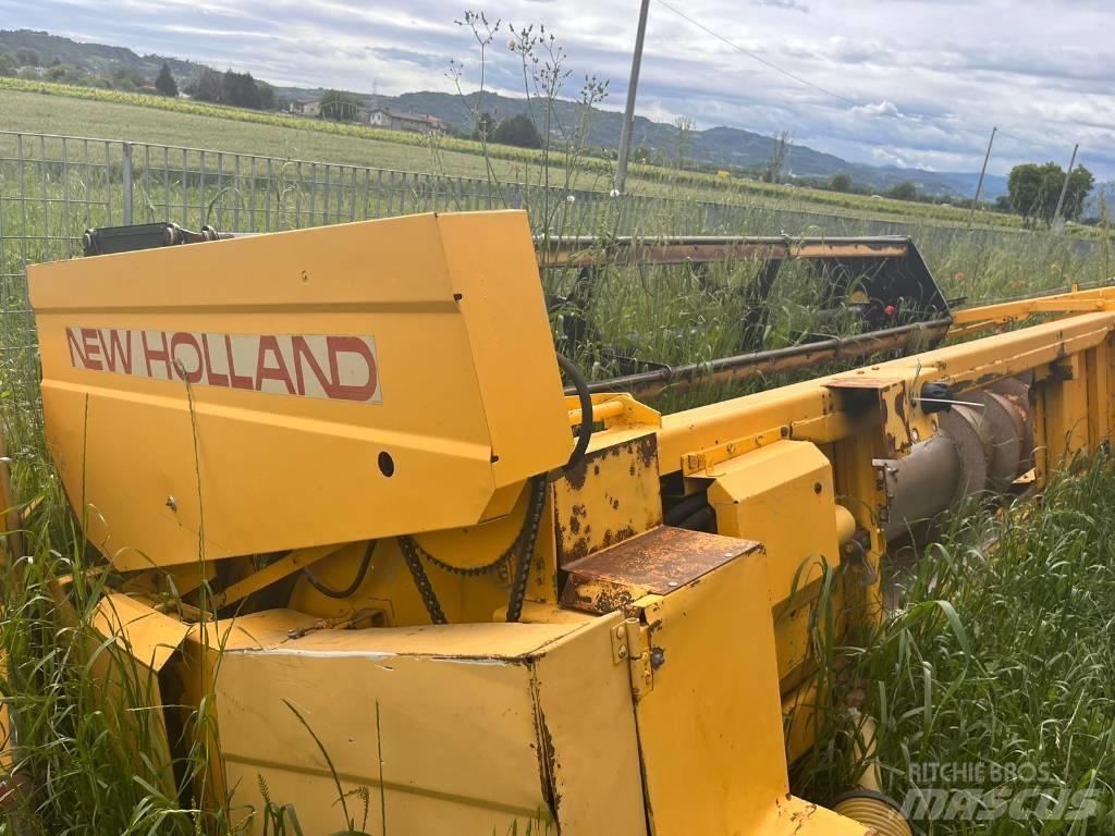 New Holland SOIA 4.4 聯合收割機頭