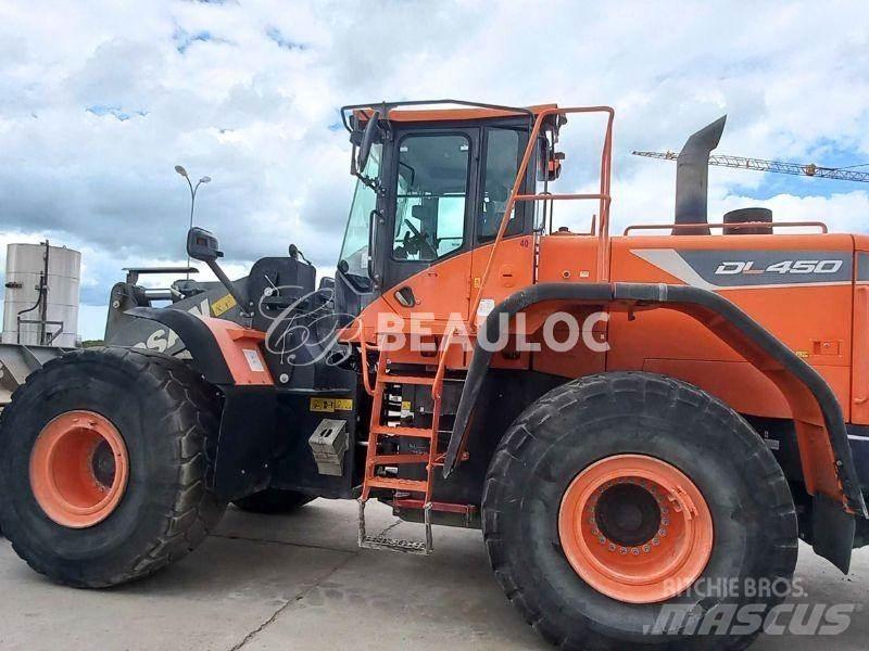 Doosan DL450 輪胎式裝載機