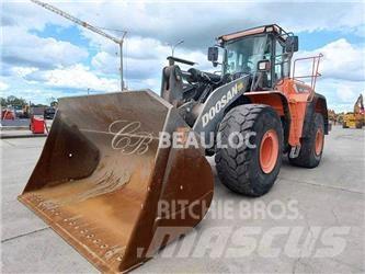 Doosan DL450 輪胎式裝載機