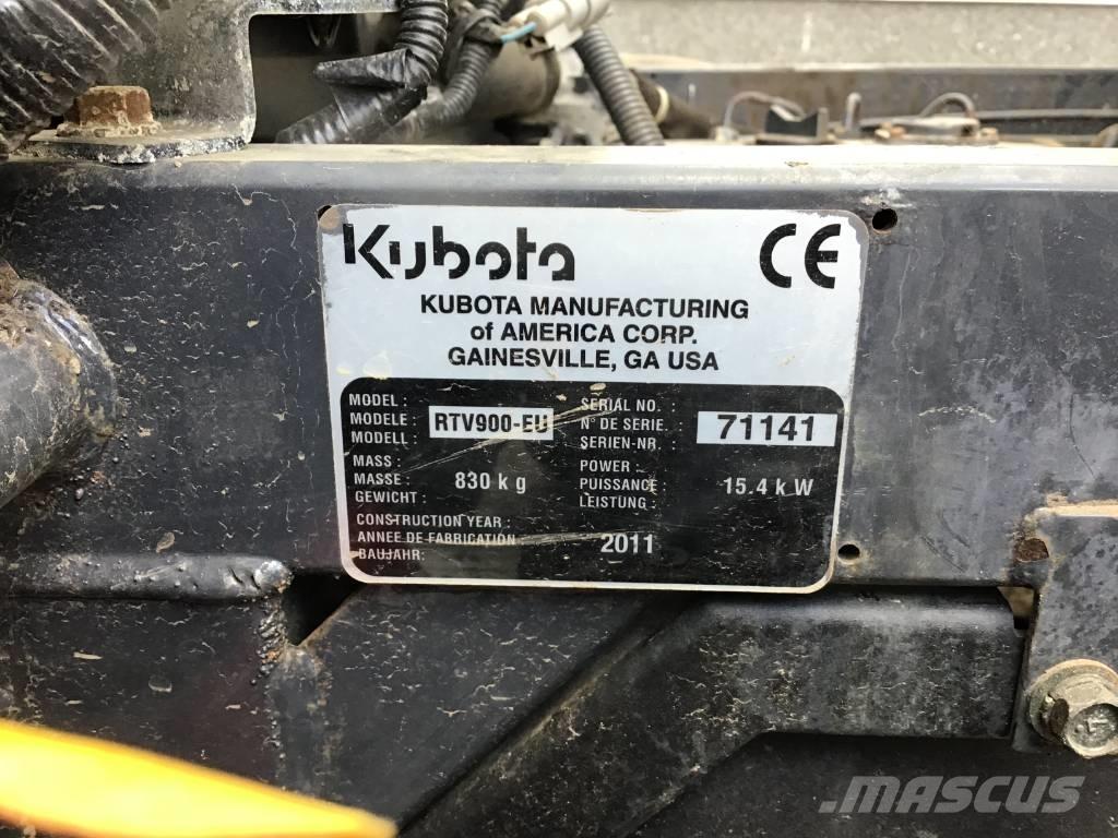 Kubota RTV 900 高爾夫球車