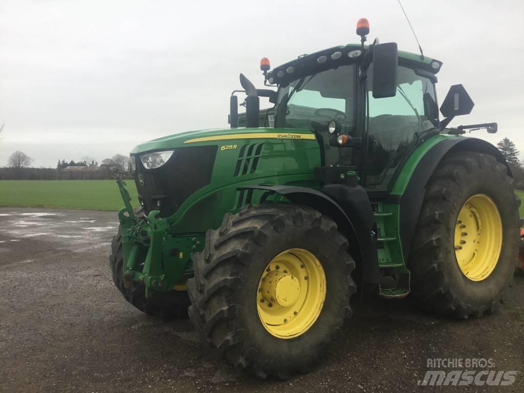 John Deere 6215 R 曳引機