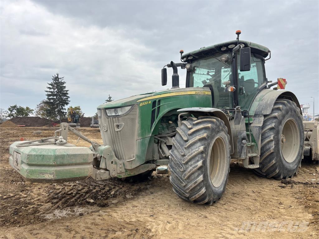 John Deere 8320R 其他