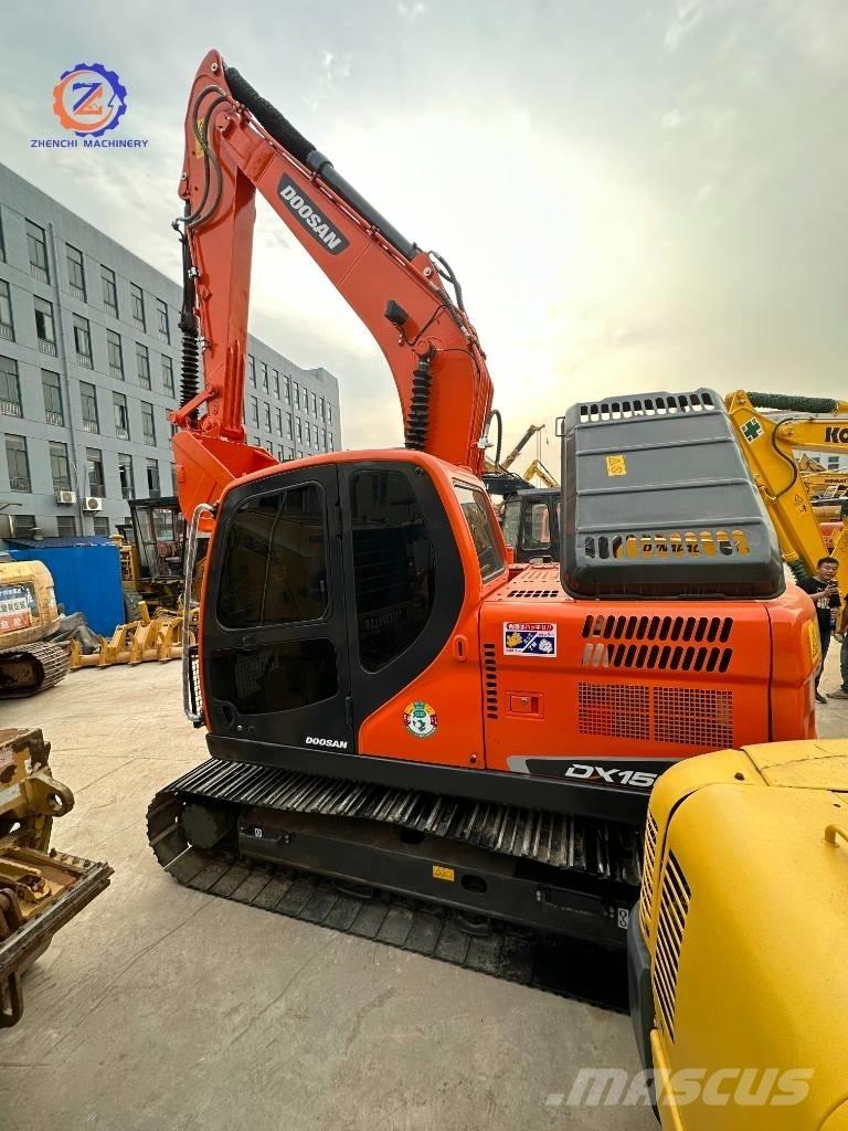 Doosan DX 150 中型挖土機/掘鑿機/挖掘機 7t-12t