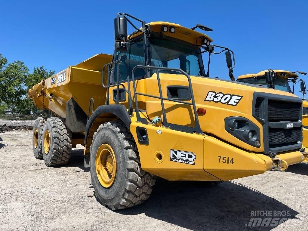 Bell B30E 鉸接式起吊車