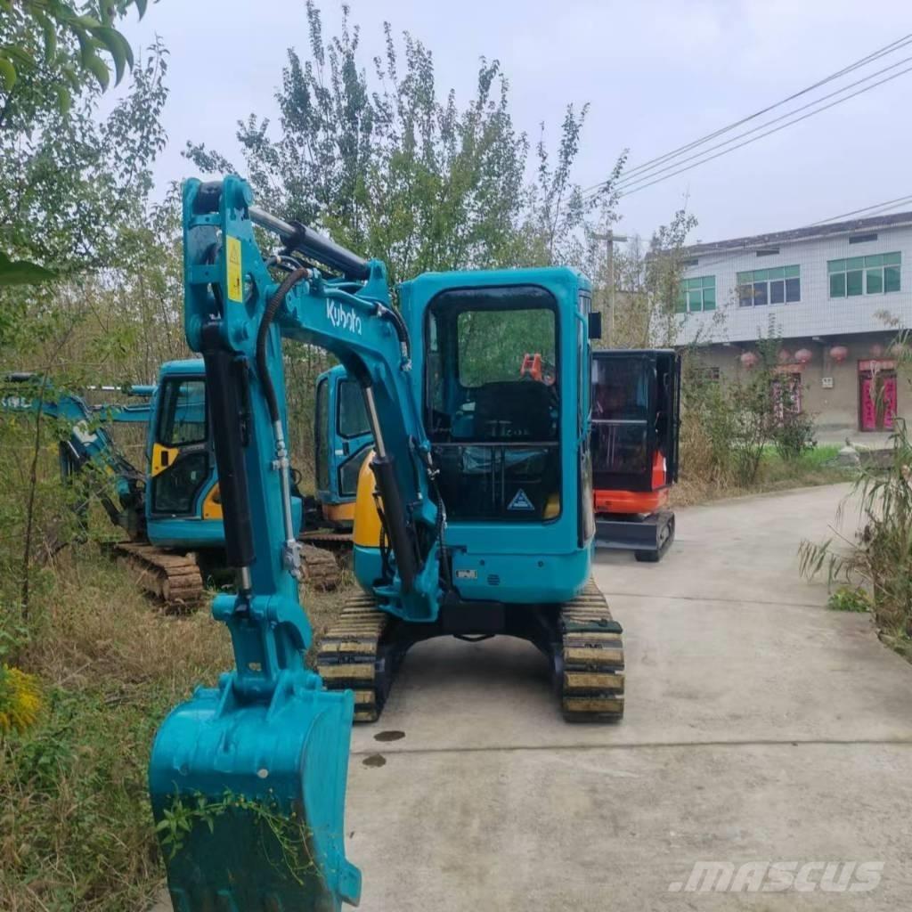 Kubota 30 小型挖土機/掘鑿機<7t(小型挖掘機)