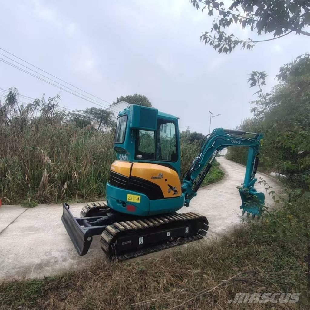 Kubota 30 小型挖土機/掘鑿機<7t(小型挖掘機)