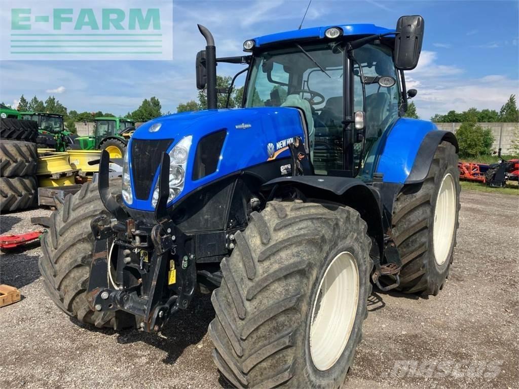 New Holland T7.220 曳引機