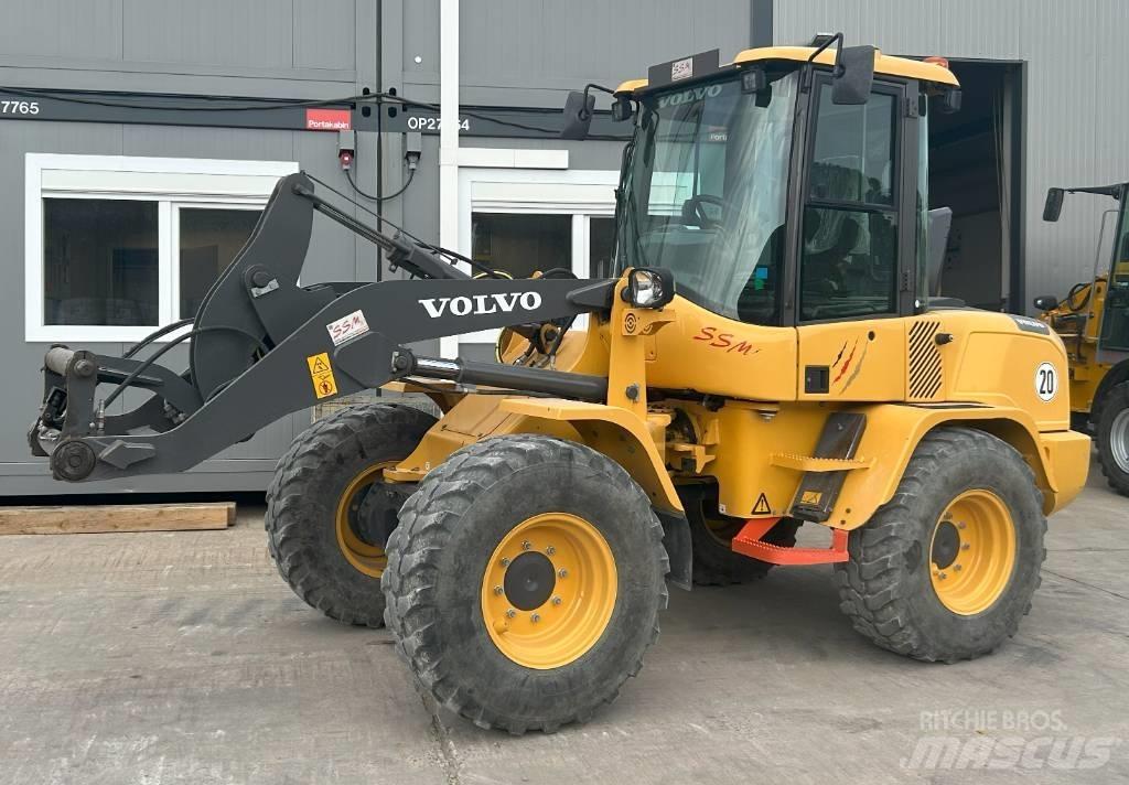 Volvo L 35 G 滑移轉向裝載機