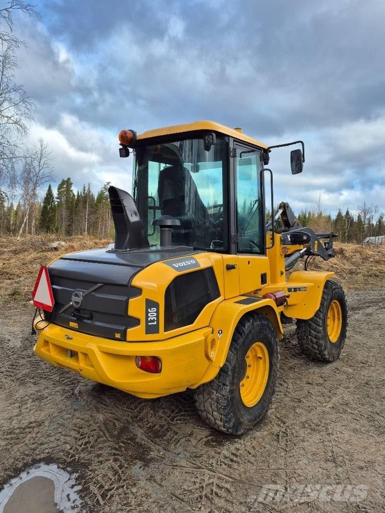 Volvo L 30 G 輪胎式裝載機