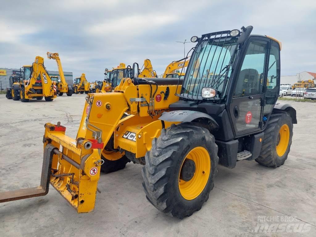 JCB 535-95 伸縮臂操作車